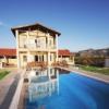 Izmir ceşme alacatı da kiralık lüks havuzlu villa Resim